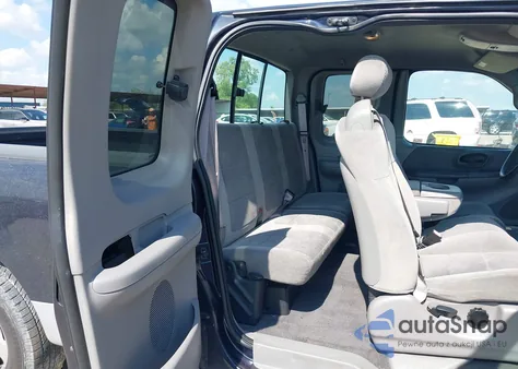 2001 Ford F-150 Xl/Xlt z USA, uszkodzony, nr VIN 1FTZX17211NB54334